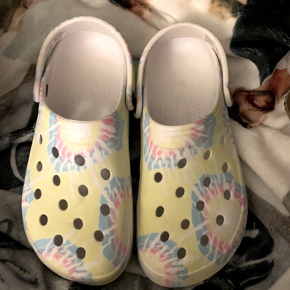 Walmart Crocs